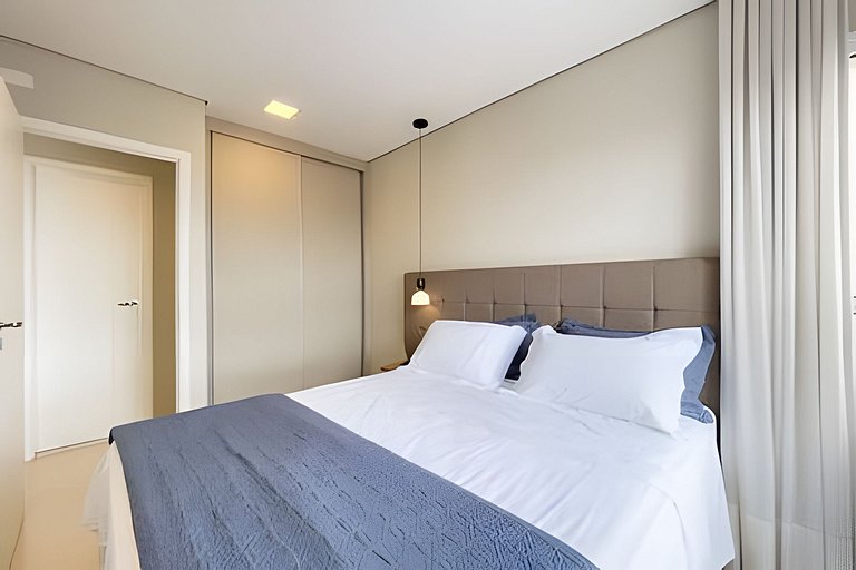 Apto 1/4 com Wi-Fi, TV, piscina e garagem | 1903